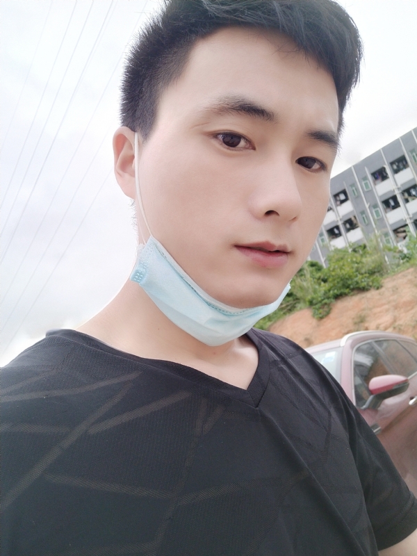何凡的第二张照片--日照相亲服务中心