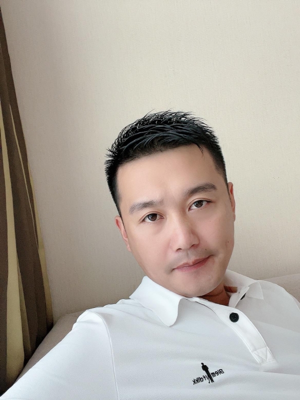 笑望人非的第一张照片--日照相亲服务中心