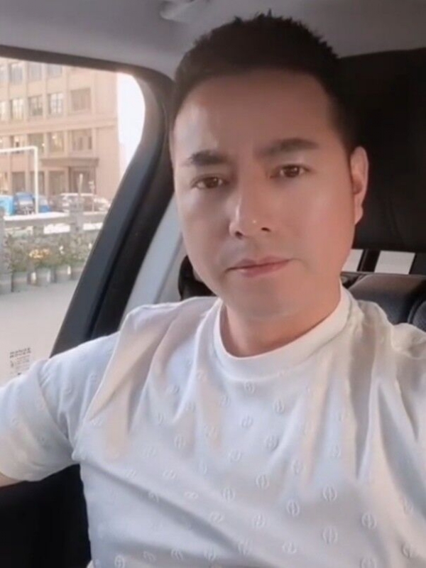 勿忘初心的第一张照片--日照相亲服务中心