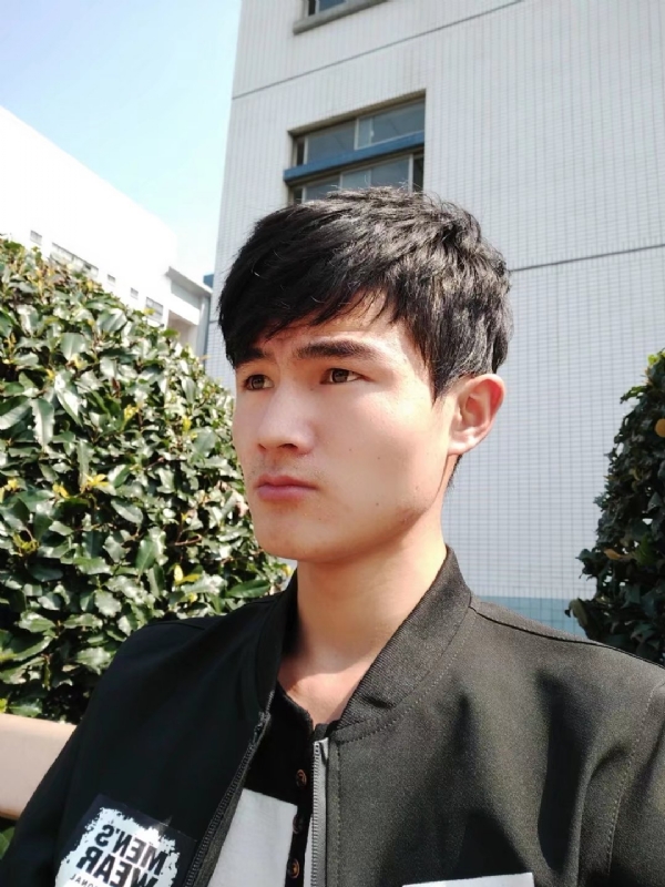 阳光男孩的第四张照片--日照相亲服务中心