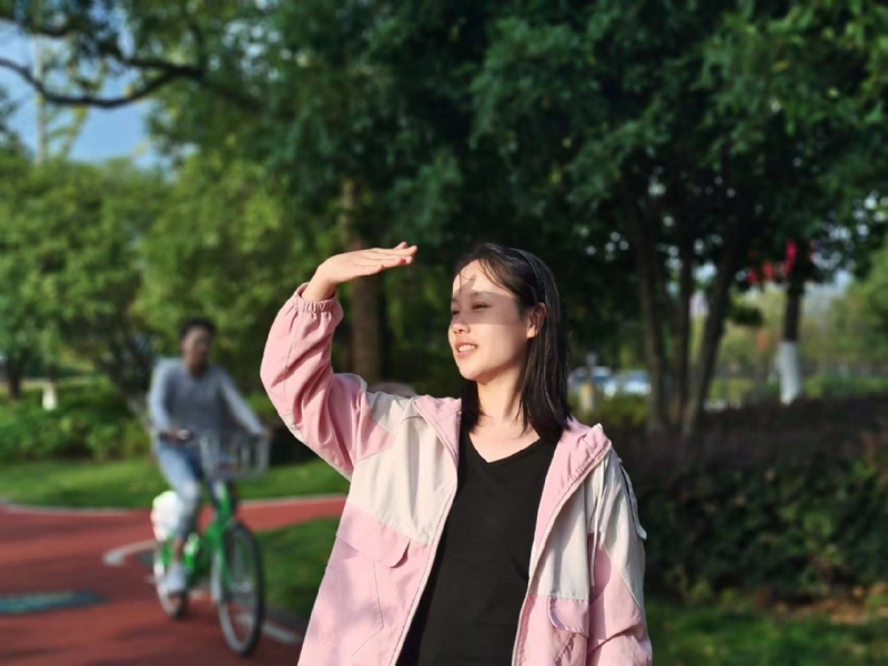 达拉崩吧的第一张照片--日照相亲服务中心