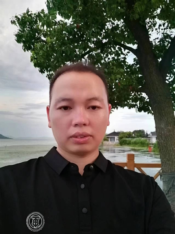 一起说晚安的第一张照片--日照相亲服务中心
