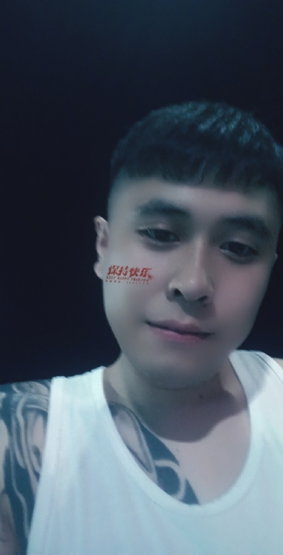 愚忠的第一张照片--日照相亲服务中心