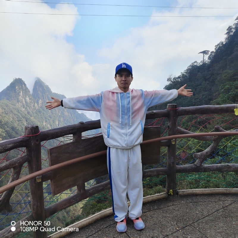 明明的第一张照片--日照相亲服务中心