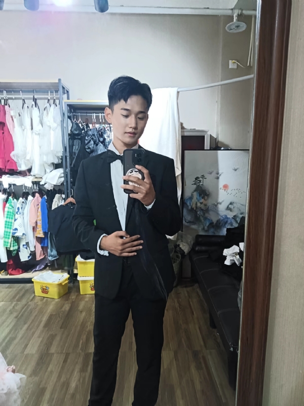 李梓宇的第一张照片--日照相亲服务中心