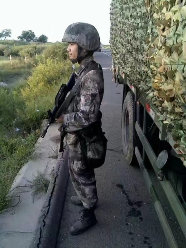 搬砖中的第一张照片--日照相亲服务中心