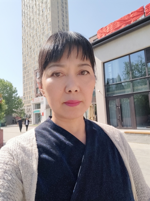 天山雪莲的第一张照片--日照相亲服务中心