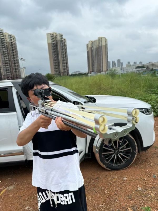 凌其飞的第一张照片--日照相亲服务中心