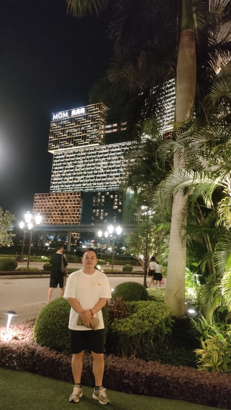 熟悉的身影的第一张照片--日照相亲服务中心