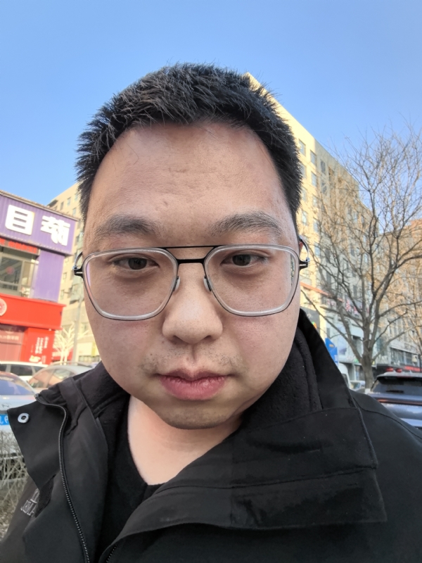 宋哲的第一张照片--日照相亲服务中心