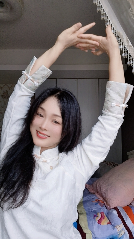 伊伊的第三张照片--日照相亲服务中心