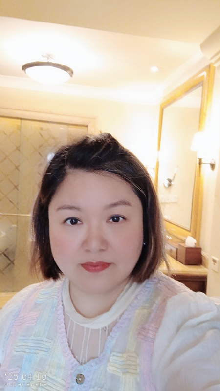 衎静玲瓏的第一张照片--日照相亲服务中心