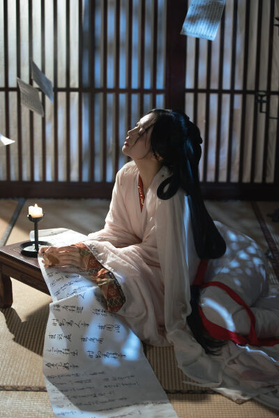 ai美女比基尼
