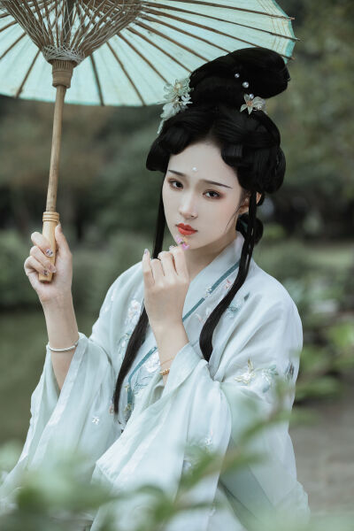 精品国产三级