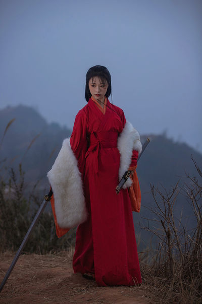 韩国电影三级强睡女老板